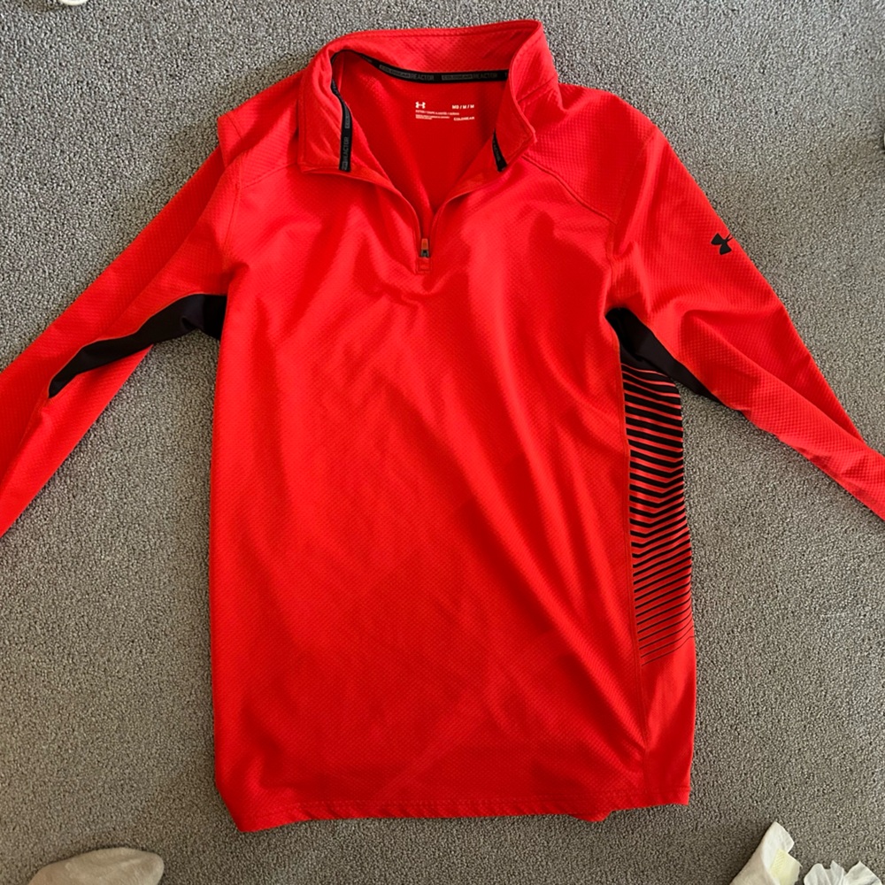 Men’s Under Armour medium red zip up